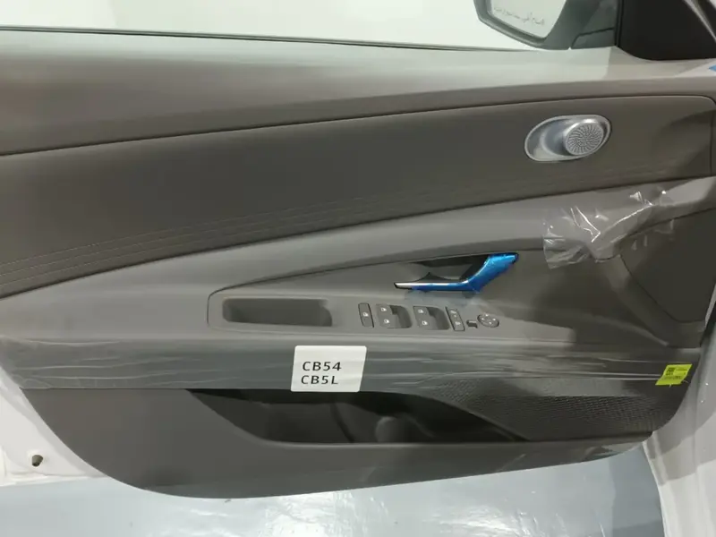Discover undefined undefined Exterior Interior Images.Find all aspects and details of cars.