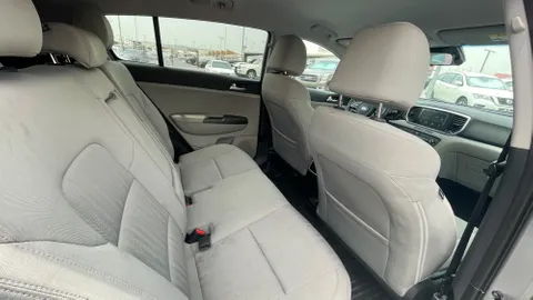 Kia Sportage 2.0L MPI LX AWD 2020