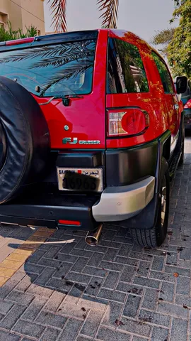 Toyota FJ Cruiser 4.0L Base (A/T) 2012