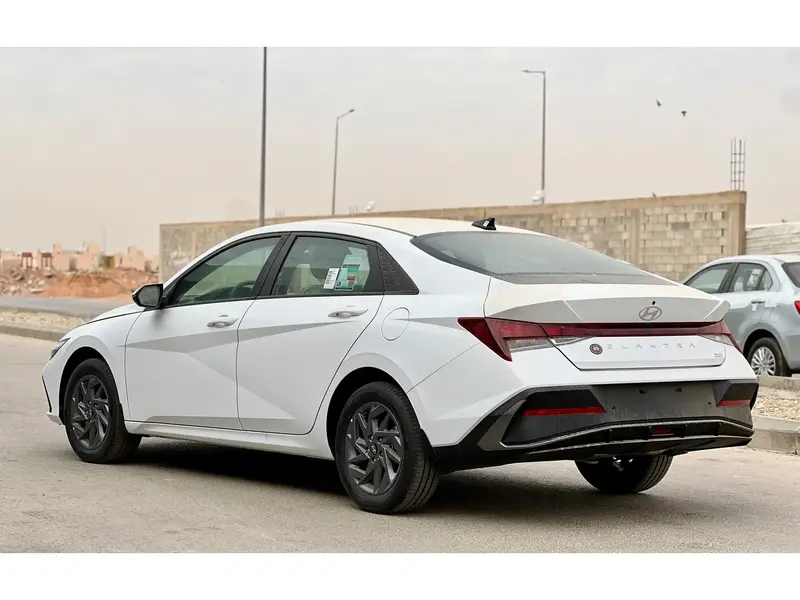 Discover undefined undefined Exterior Interior Images.Find all aspects and details of cars.