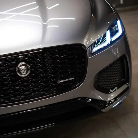 New Jaguar F-Pace 2.0T R-Dynamic SE (250 PS) 2024