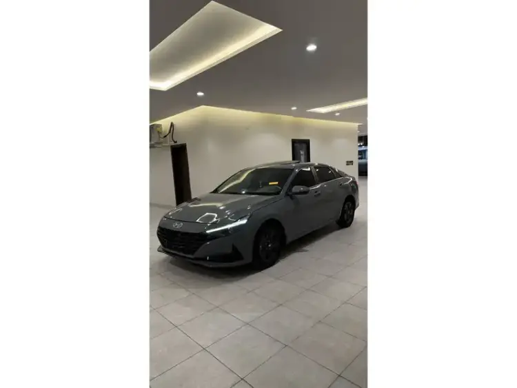Hyundai Elantra 2021