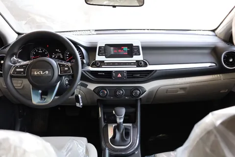 Discover undefined undefined Exterior Interior Images.Find all aspects and details of cars.