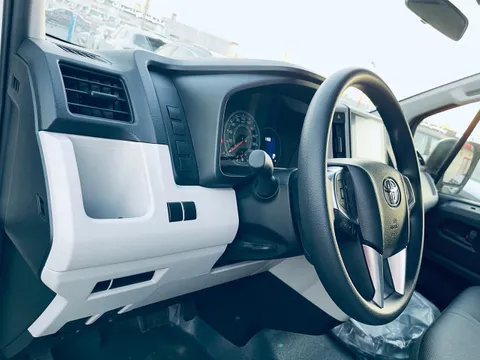 Discover undefined undefined Exterior Interior Images.Find all aspects and details of cars.