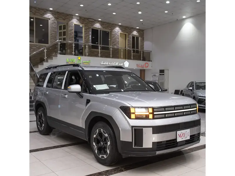 Discover undefined undefined Exterior Interior Images.Find all aspects and details of cars.