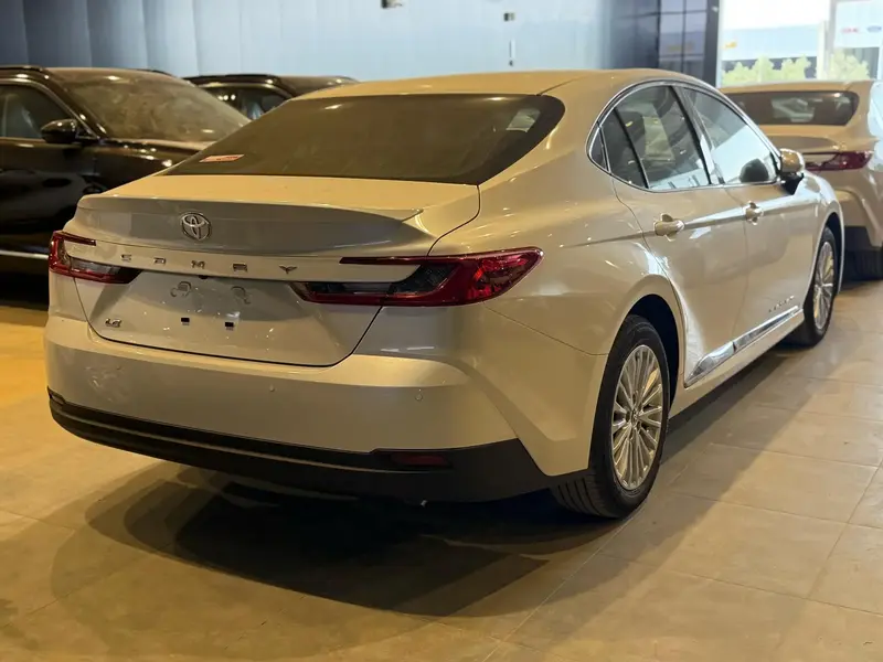 Toyota Camry 2025