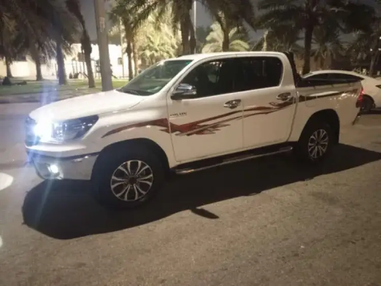 toyota toyota-hilux image Toyota Hilux 2017