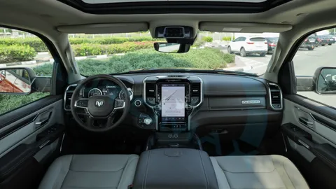 New RAM 1500 Laramie Crew Cab 2025