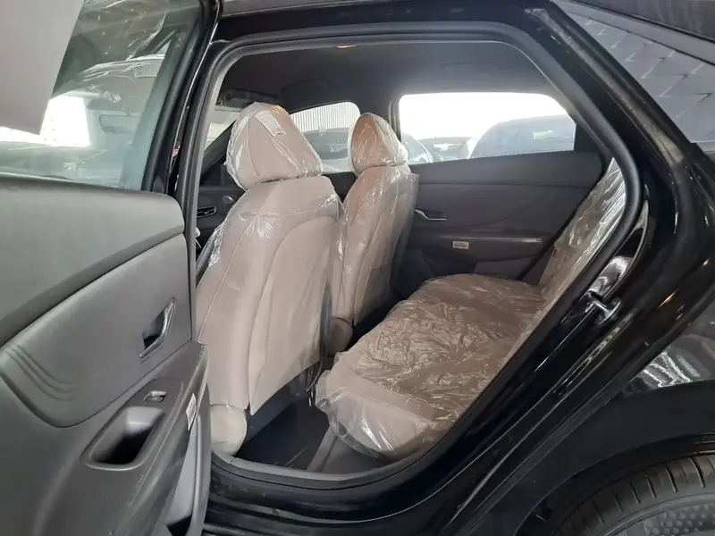 Hyundai Elantra 2025