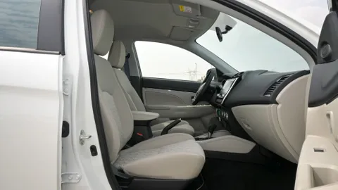 Discover undefined undefined Exterior Interior Images.Find all aspects and details of cars.