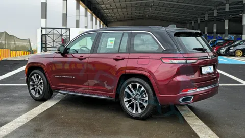 New Jeep Grand Cherokee 3.6L Overland 2024