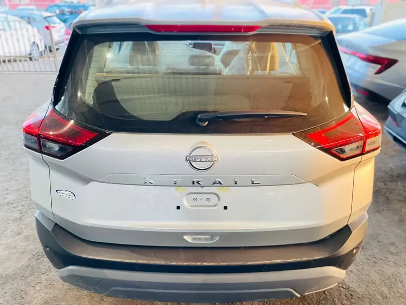 Nissan X-Trail 2025