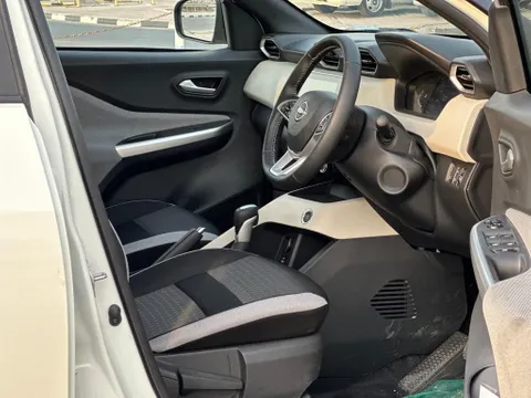 New Nissan Magnite 1.0T SV 2023