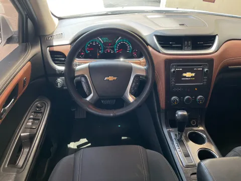 Discover undefined undefined Exterior Interior Images.Find all aspects and details of cars.