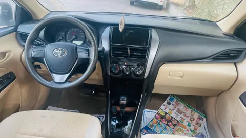 Toyota Yaris 1.5L STD (CVT) 2021