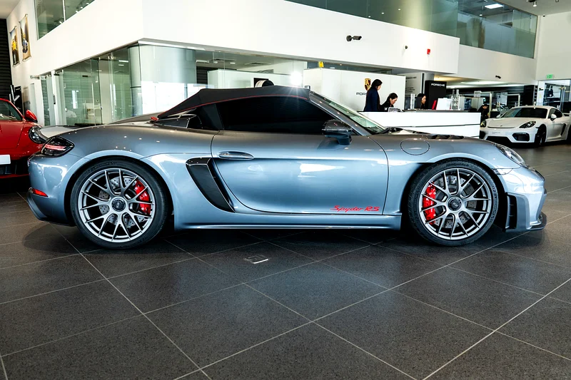 Porsche 718 Spyder RS 