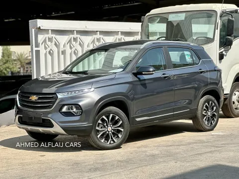 Discover undefined undefined Exterior Interior Images.Find all aspects and details of cars.