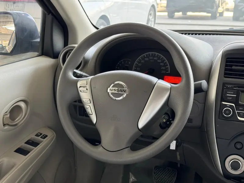 Nissan Sunny 2023