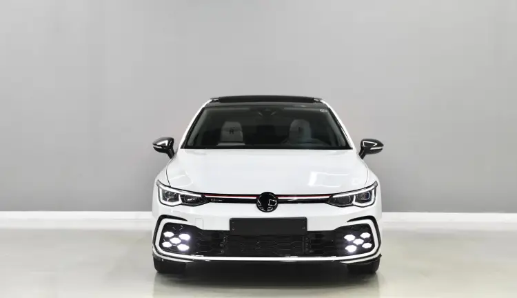 volkswagen golf image 2.0L Diesel | Free insurance and Registration 2 Years Warranty | Downpayment