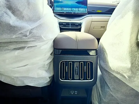 New BYD Song Plus 1.5L PHEV FWD 2025