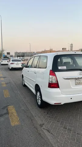 toyota innova image Toyota Innova 2013