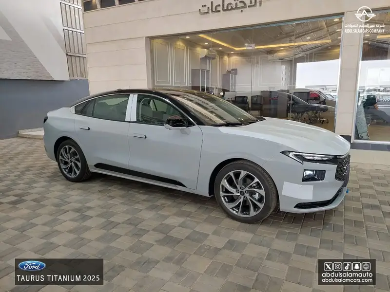 Ford Taurus 2025