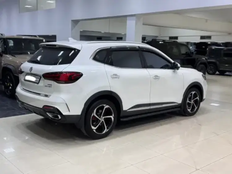 mg hs image MG HS 1.5L 2024