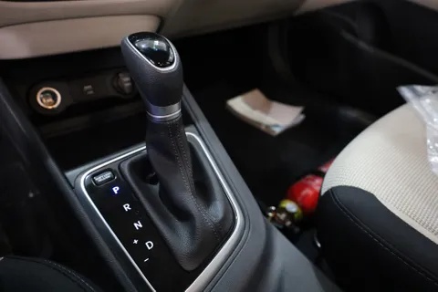 Discover undefined undefined Exterior Interior Images.Find all aspects and details of cars.