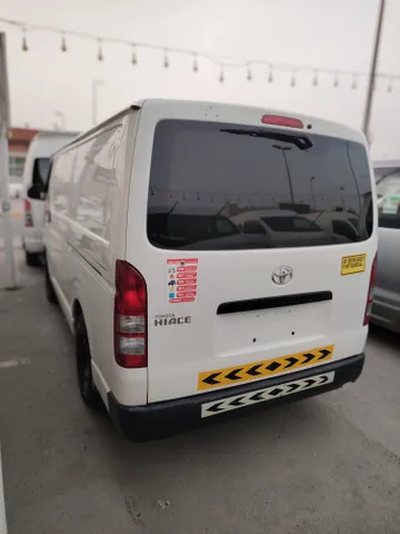 Toyota Hiace CHILLER VAN 2017