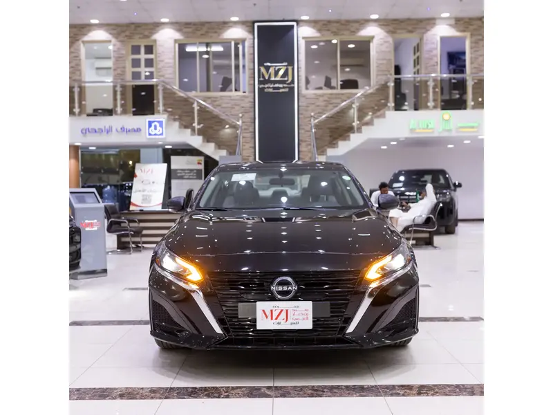 Discover undefined undefined Exterior Interior Images.Find all aspects and details of cars.
