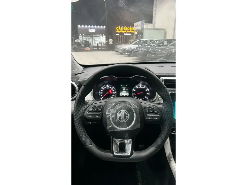 Discover undefined undefined Exterior Interior Images.Find all aspects and details of cars.