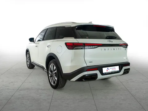 Discover undefined undefined Exterior Interior Images.Find all aspects and details of cars.