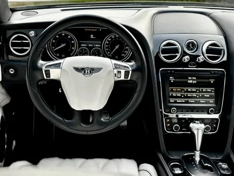 Discover undefined undefined Exterior Interior Images.Find all aspects and details of cars.