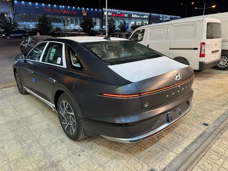 Hyundai Azera 2025