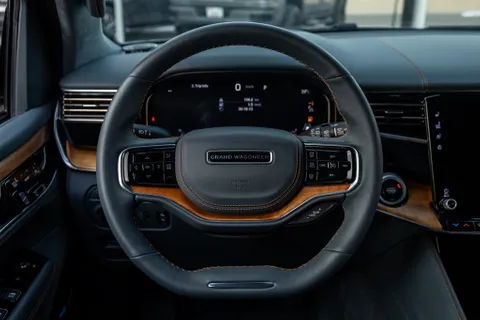 New Jeep Grand Wagoneer 2023