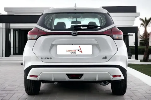 Discover undefined undefined Exterior Interior Images.Find all aspects and details of cars.