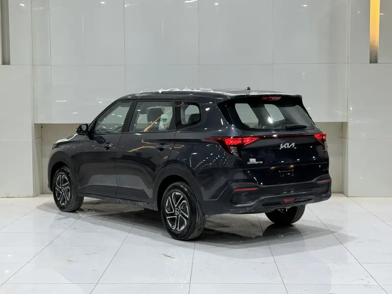 KIA Carens 2024
