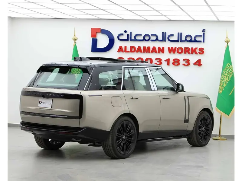Discover undefined undefined Exterior Interior Images.Find all aspects and details of cars.