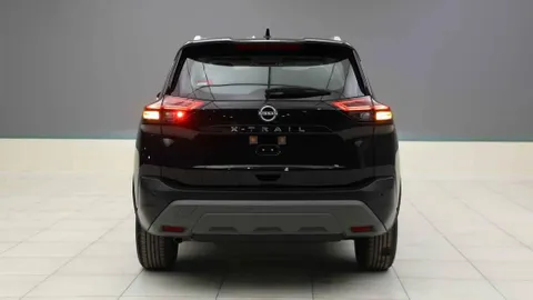 Discover undefined undefined Exterior Interior Images.Find all aspects and details of cars.