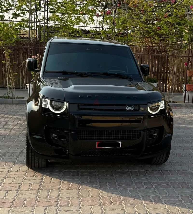 لاند روفر ديفندر 2024