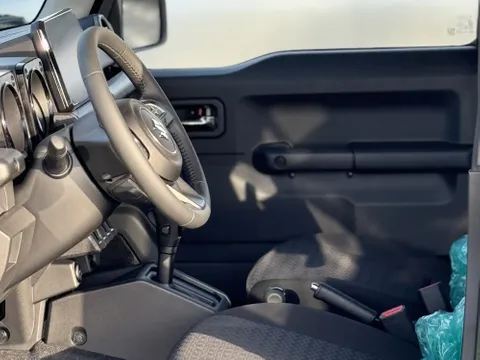Discover undefined undefined Exterior Interior Images.Find all aspects and details of cars.