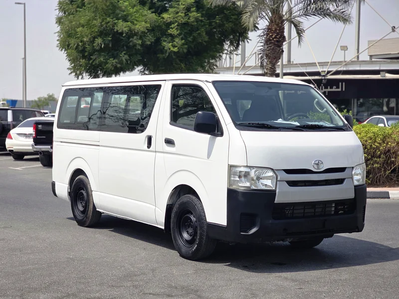 Toyota Hiace 2016