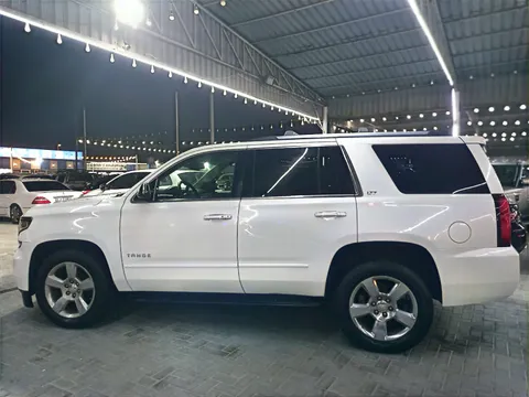 Chevrolet Tahoe 5.3L LTZ 4WD 2015