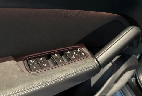 New Porsche Cayenne GTS 2025