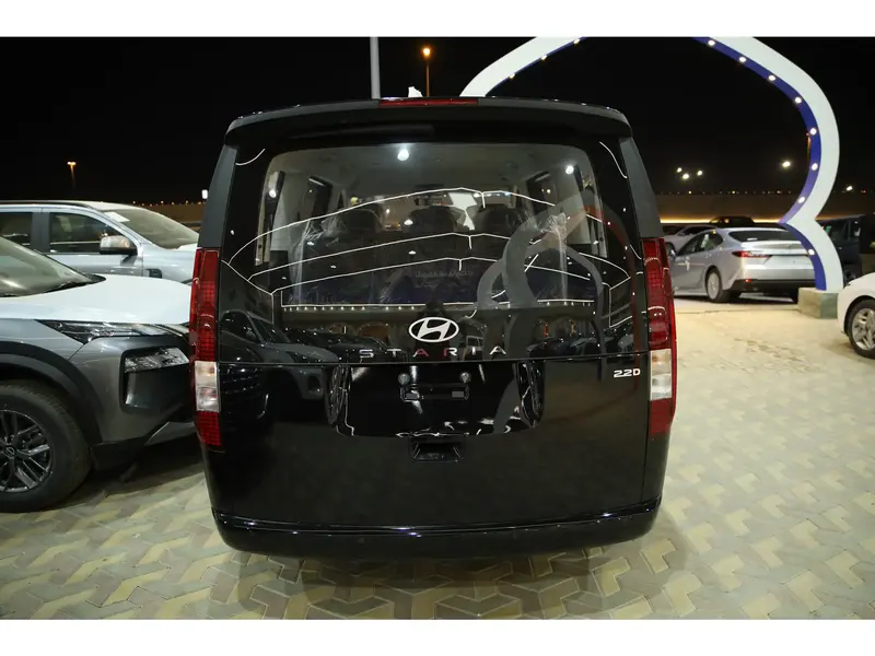 Discover undefined undefined Exterior Interior Images.Find all aspects and details of cars.