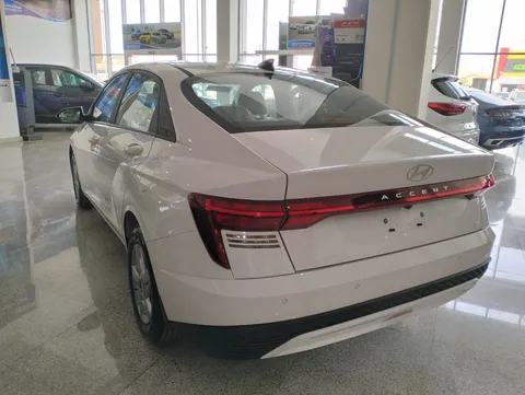 Discover undefined undefined Exterior Interior Images.Find all aspects and details of cars.