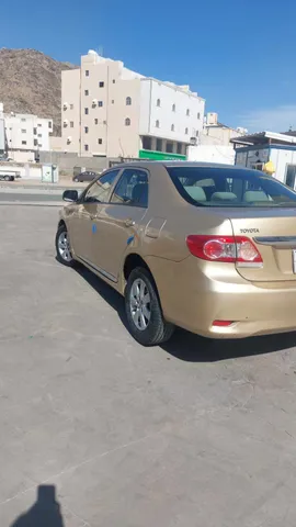 استكشف undefined undefined الصور الخارجية والداخلية. اكتشف جميع جوانب وتفاصيل السيارات.