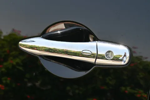 Discover undefined undefined Exterior Interior Images.Find all aspects and details of cars.