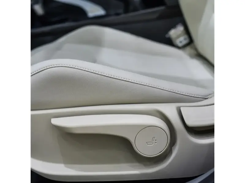 Hyundai Elantra 2025