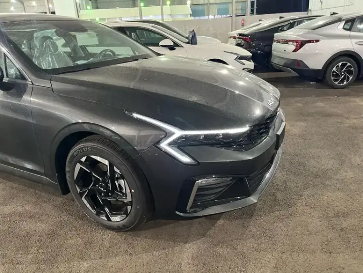 kia k5 image KIA K5 2025